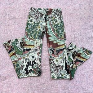Novella Royale Floral Patterned Pants - Green, Red, White bell bottoms